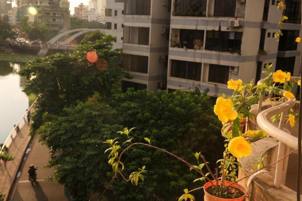 Tropical Daisy Hotel Dhaka Exterior photo