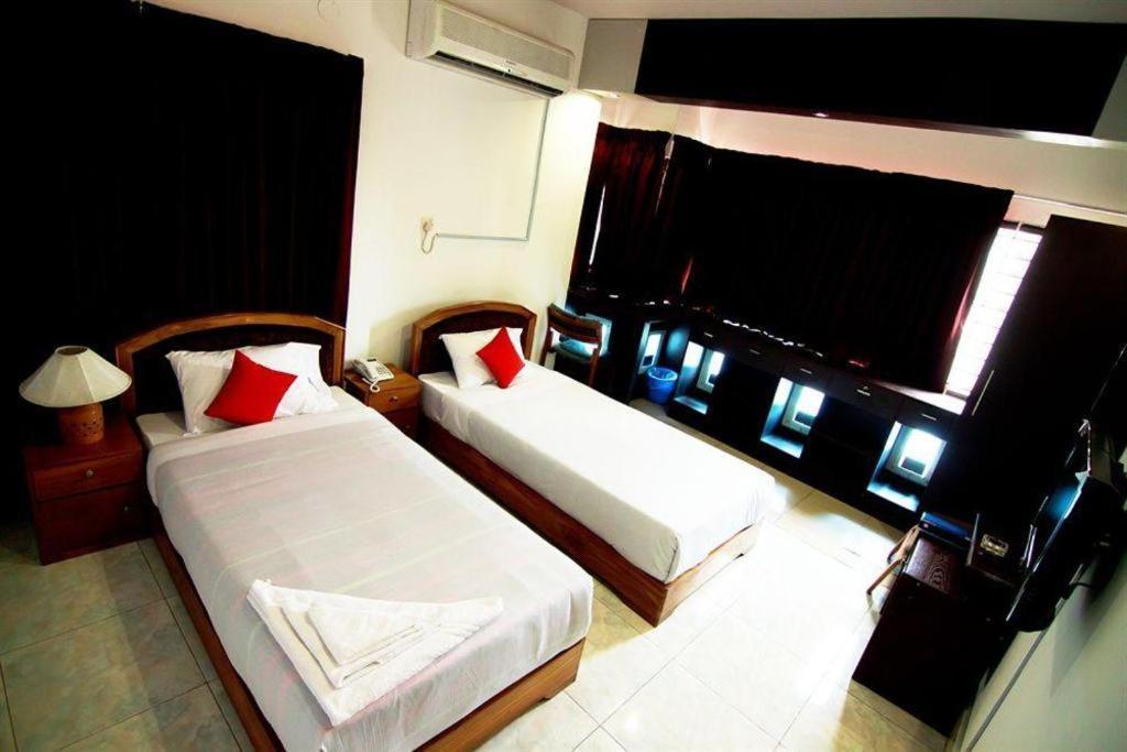 Tropical Daisy Hotel Dhaka Exterior photo