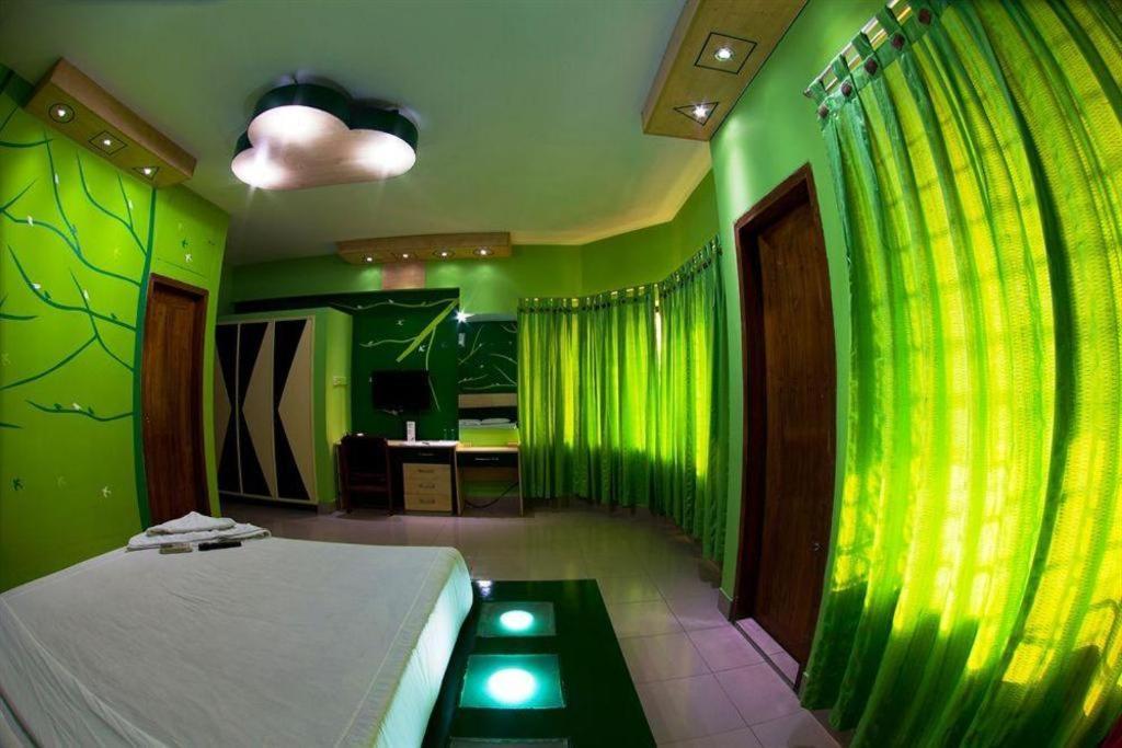 Tropical Daisy Hotel Dhaka Exterior photo