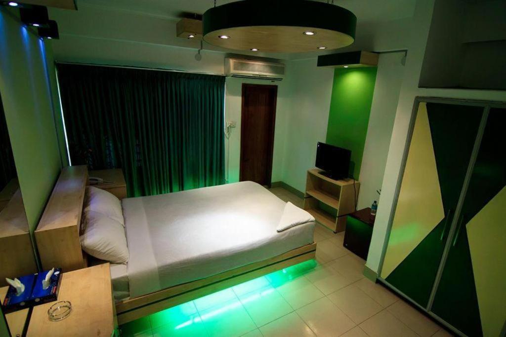 Tropical Daisy Hotel Dhaka Exterior photo