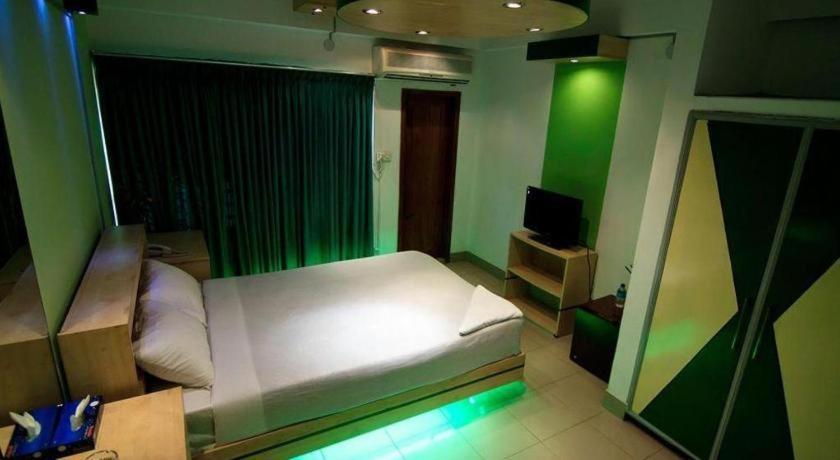 Tropical Daisy Hotel Dhaka Exterior photo