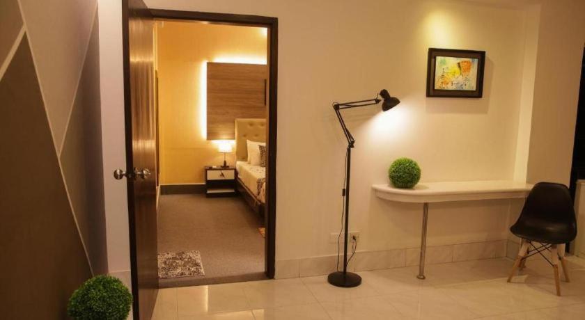 Tropical Daisy Hotel Dhaka Exterior photo