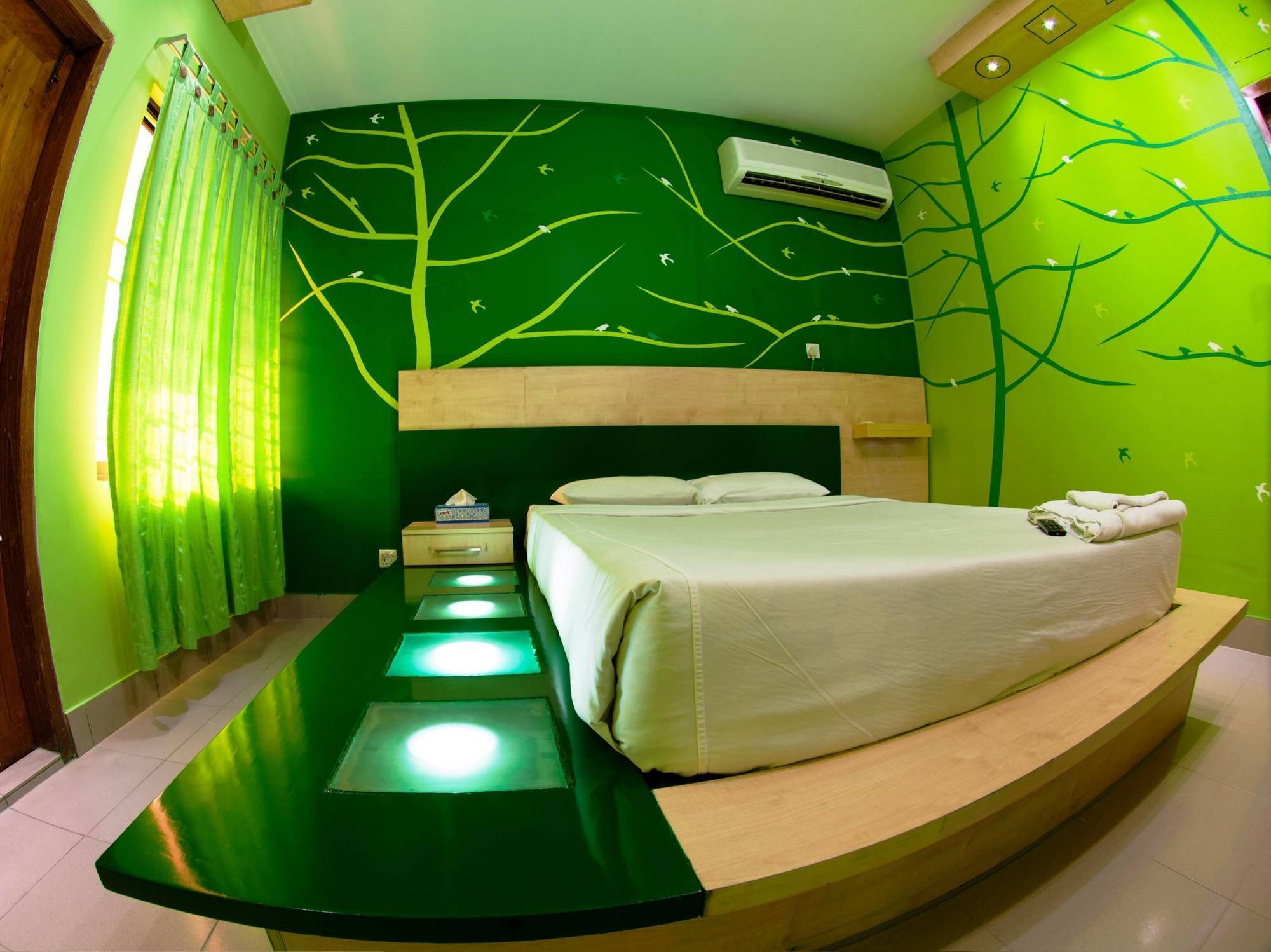 Tropical Daisy Hotel Dhaka Exterior photo